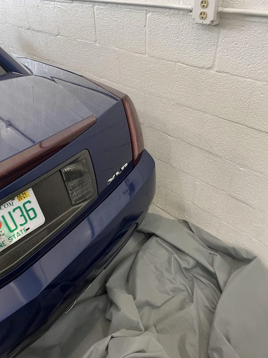 2004 Cadillac XLR - Image 29 of 31