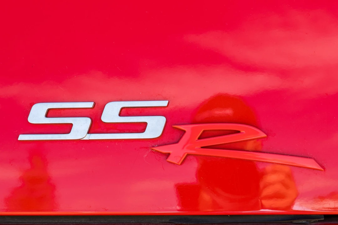 2004 Chevrolet SSR - Image 26 of 31