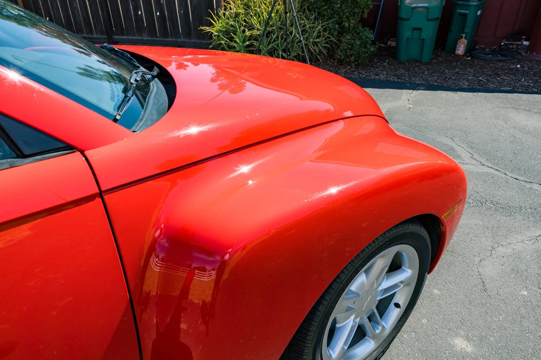 2004 Chevrolet SSR - Image 17 of 31