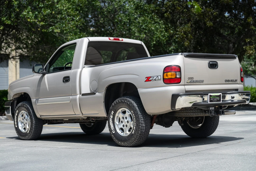2004 Chevrolet Silverado 1st Gen - Image 11 of 31