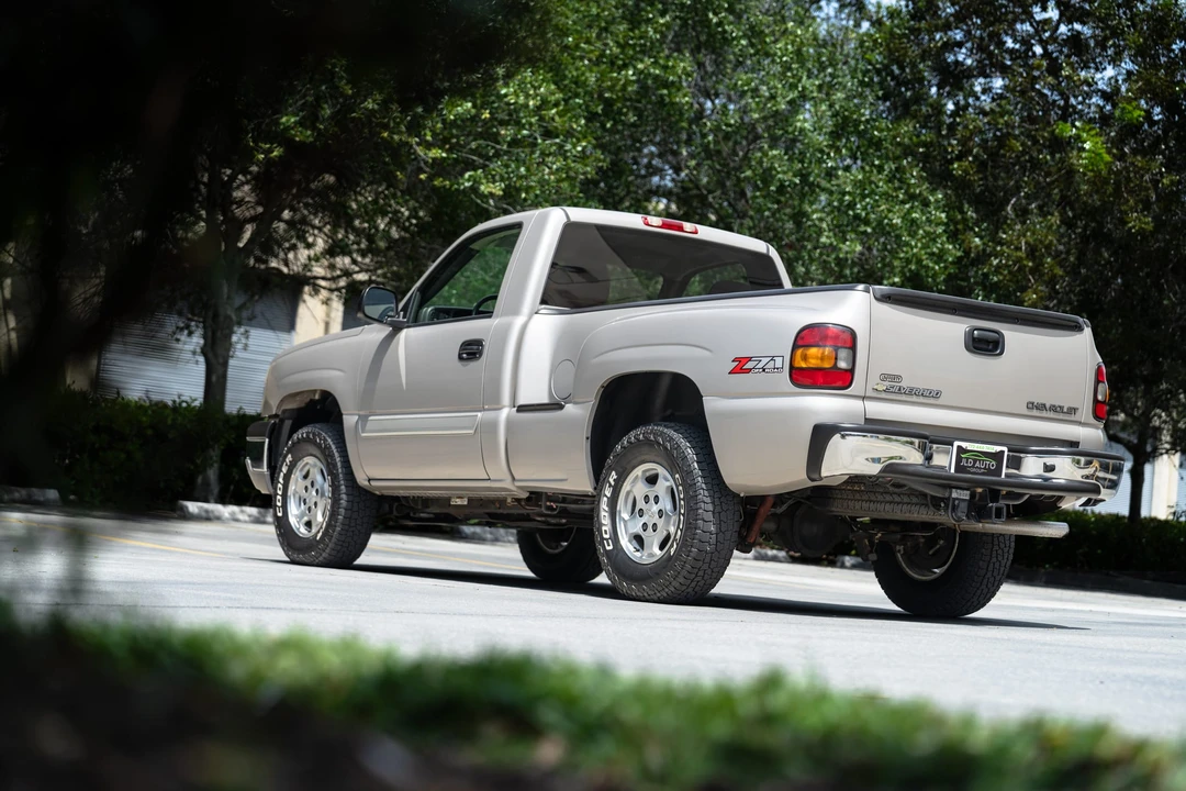 2004 Chevrolet Silverado 1st Gen - Image 9 of 31