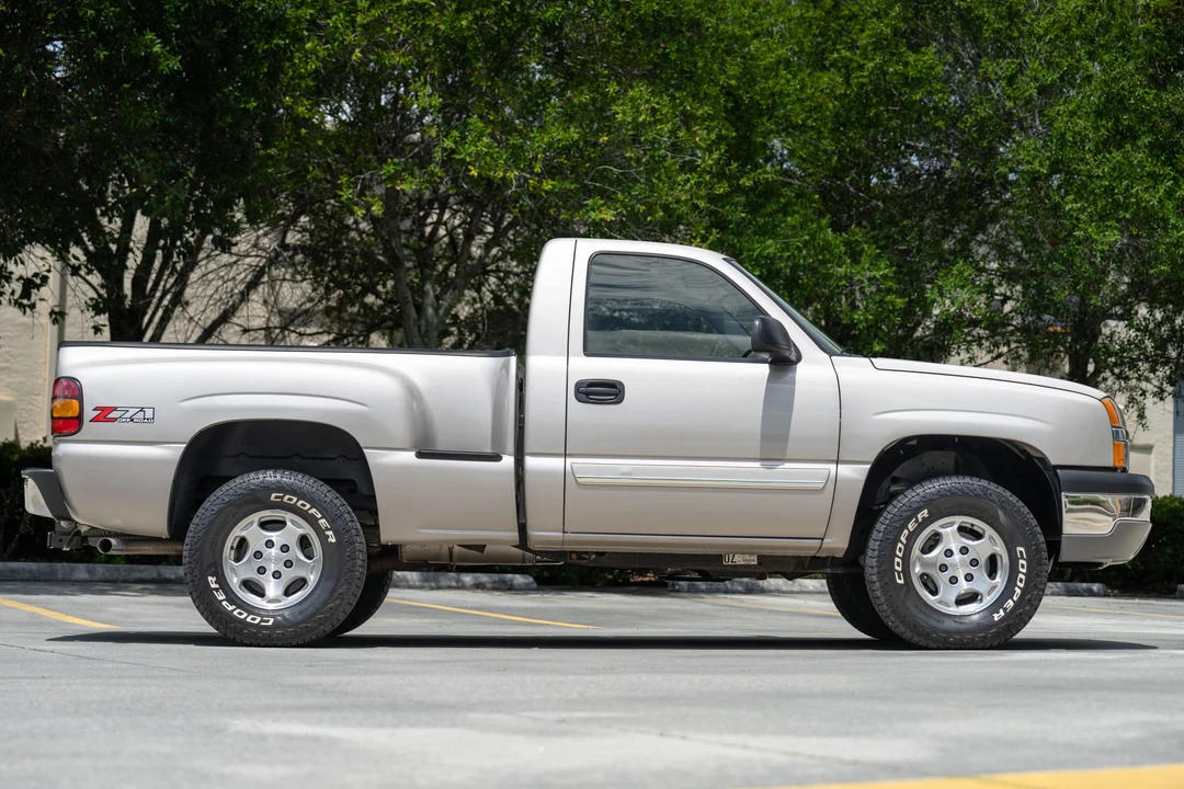 2004 Chevrolet Silverado 1st Gen - Image 19 of 31