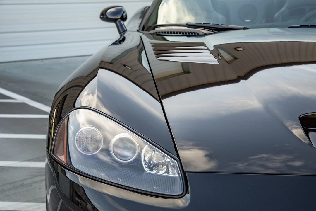 2004 Dodge Viper 3rd Gen - Image 15 of 31