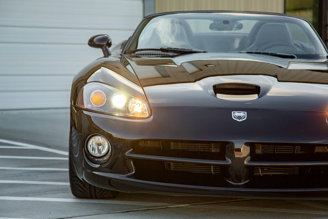 2004 Dodge Viper 3rd Gen - Image 17 of 31