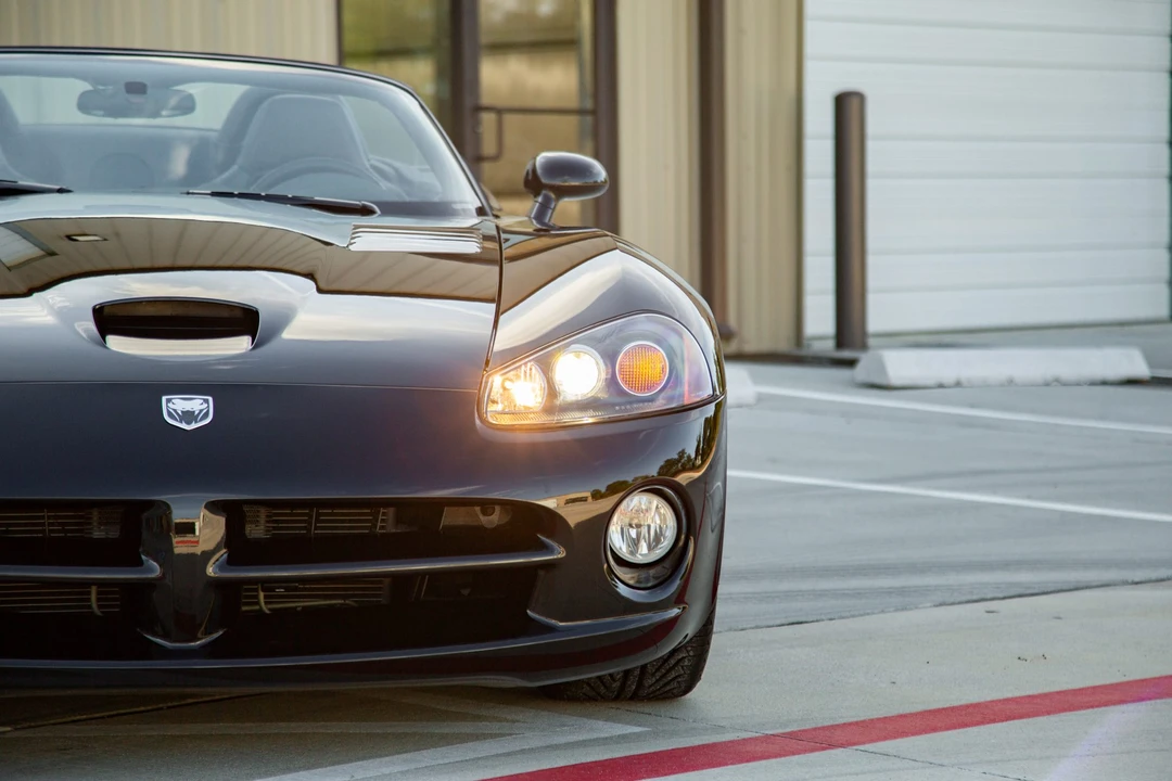 2004 Dodge Viper 3rd Gen - Image 18 of 31