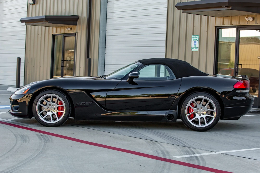 2004 Dodge Viper 3rd Gen - Image 3 of 31