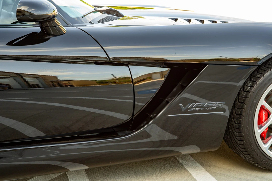 2004 Dodge Viper 3rd Gen - Image 27 of 31