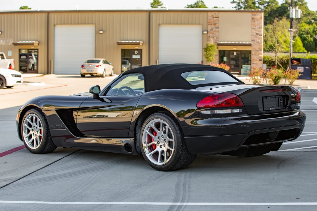 2004 Dodge Viper 3rd Gen - Image 4 of 31