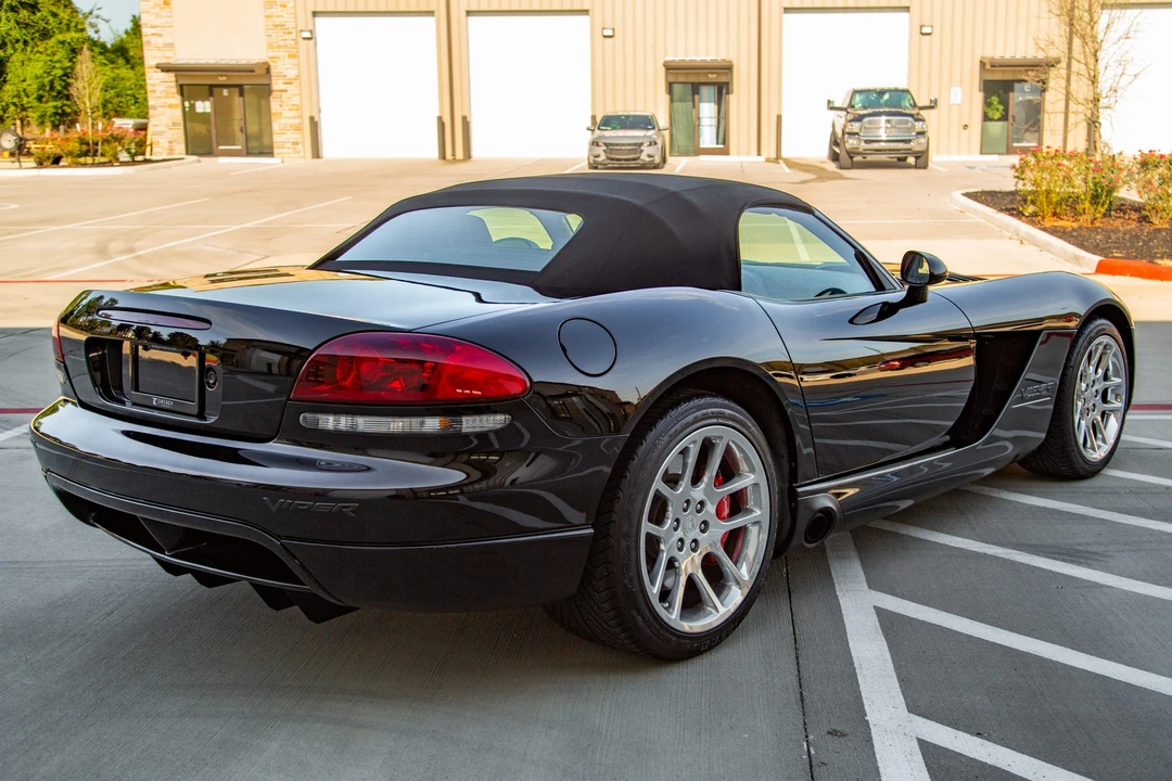 2004 Dodge Viper 3rd Gen - Image 6 of 31