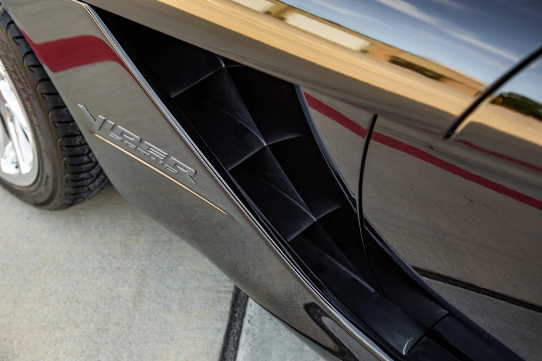 2004 Dodge Viper 3rd Gen - Image 30 of 31