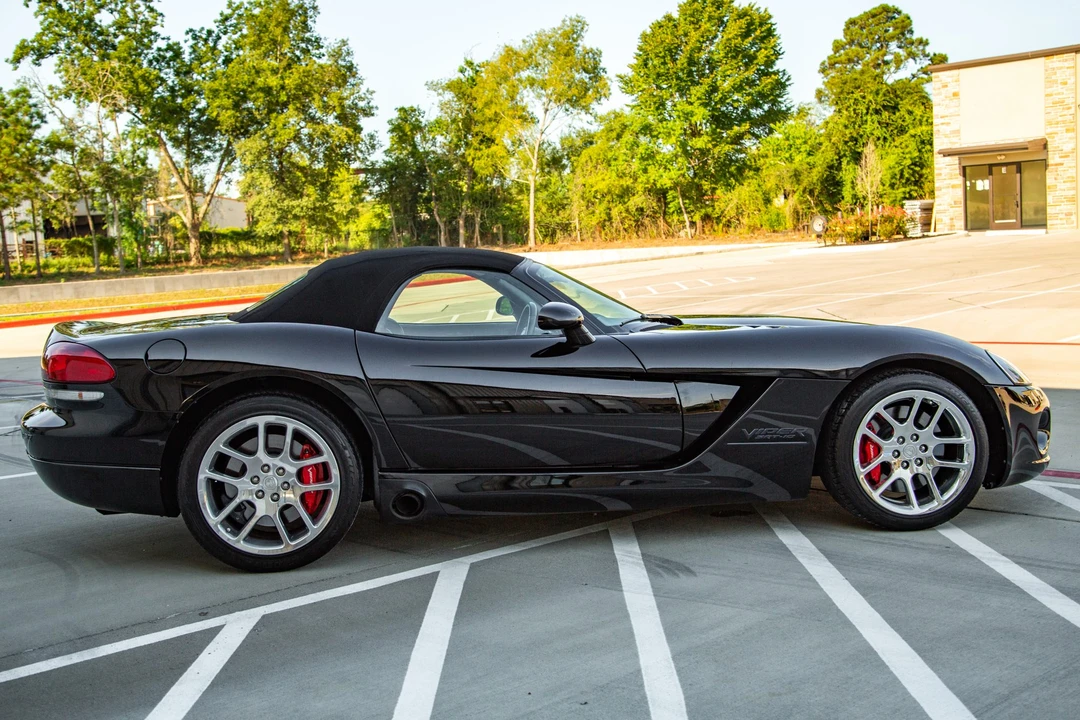 2004 Dodge Viper 3rd Gen - Image 7 of 31
