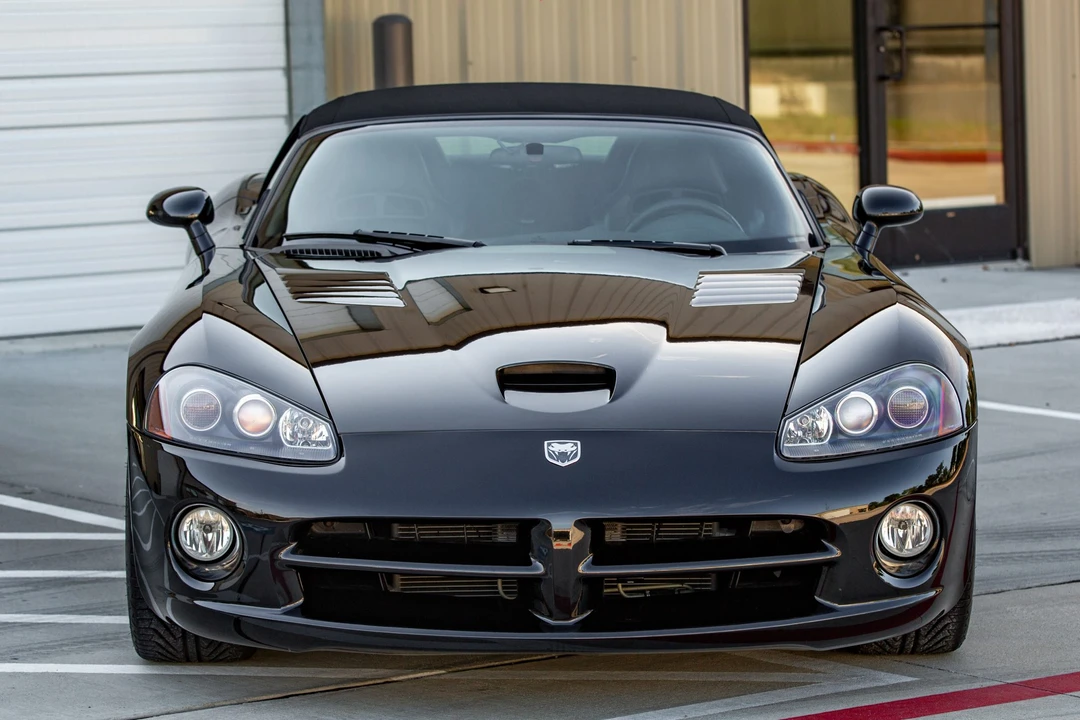 2004 Dodge Viper 3rd Gen - Image 9 of 31