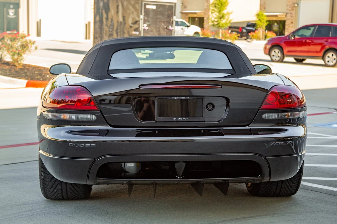 2004 Dodge Viper 3rd Gen - Image 5 of 31