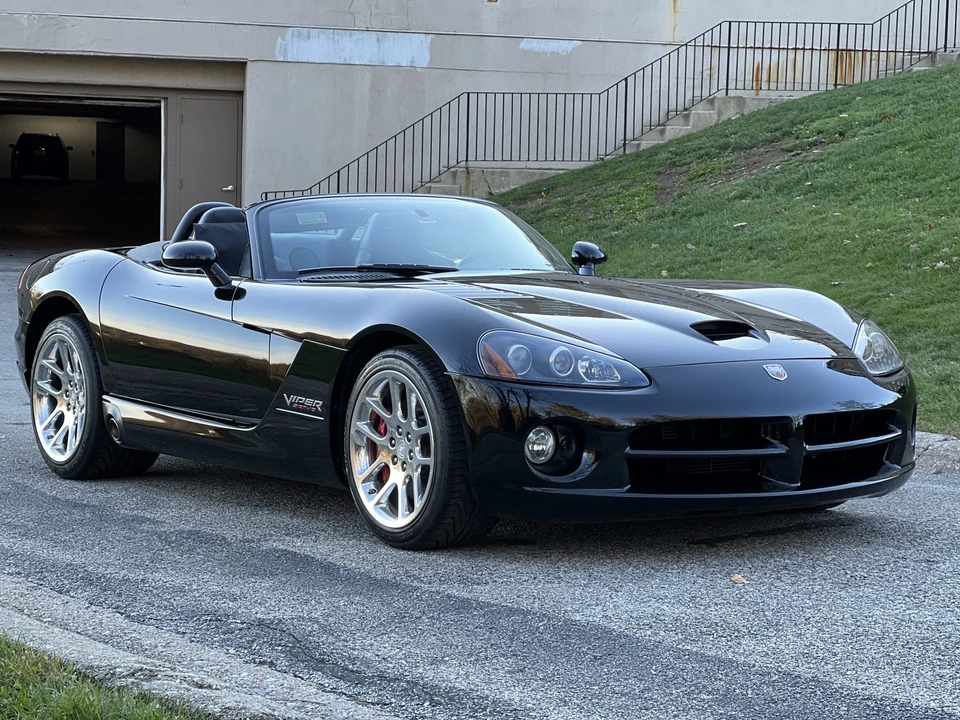 2004 Dodge Viper 3rd Gen - Image 3 of 31
