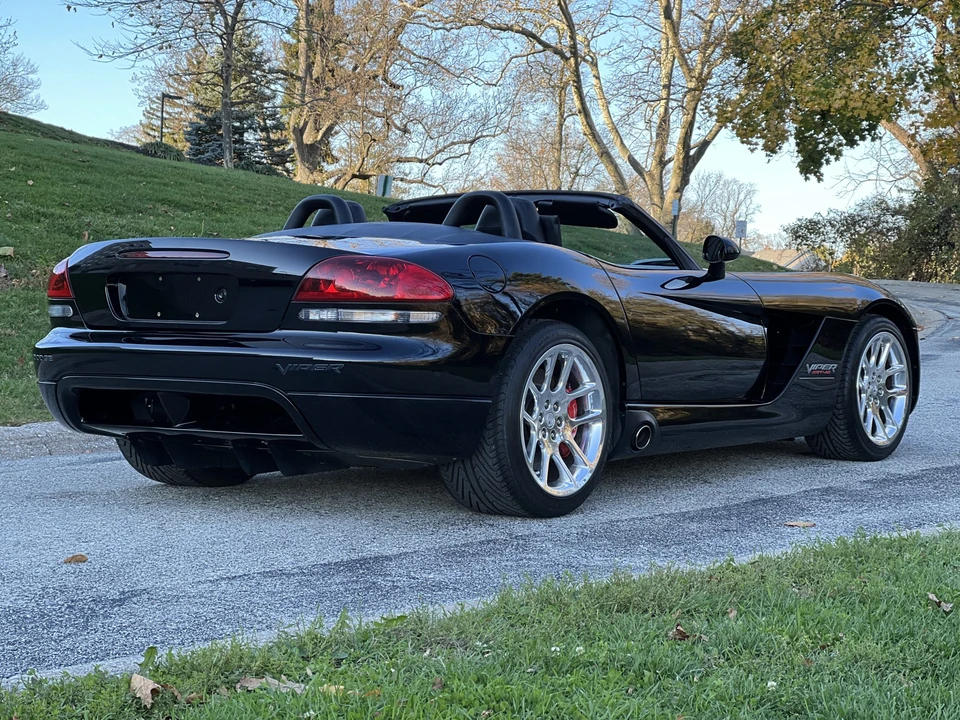2004 Dodge Viper 3rd Gen - Image 9 of 31
