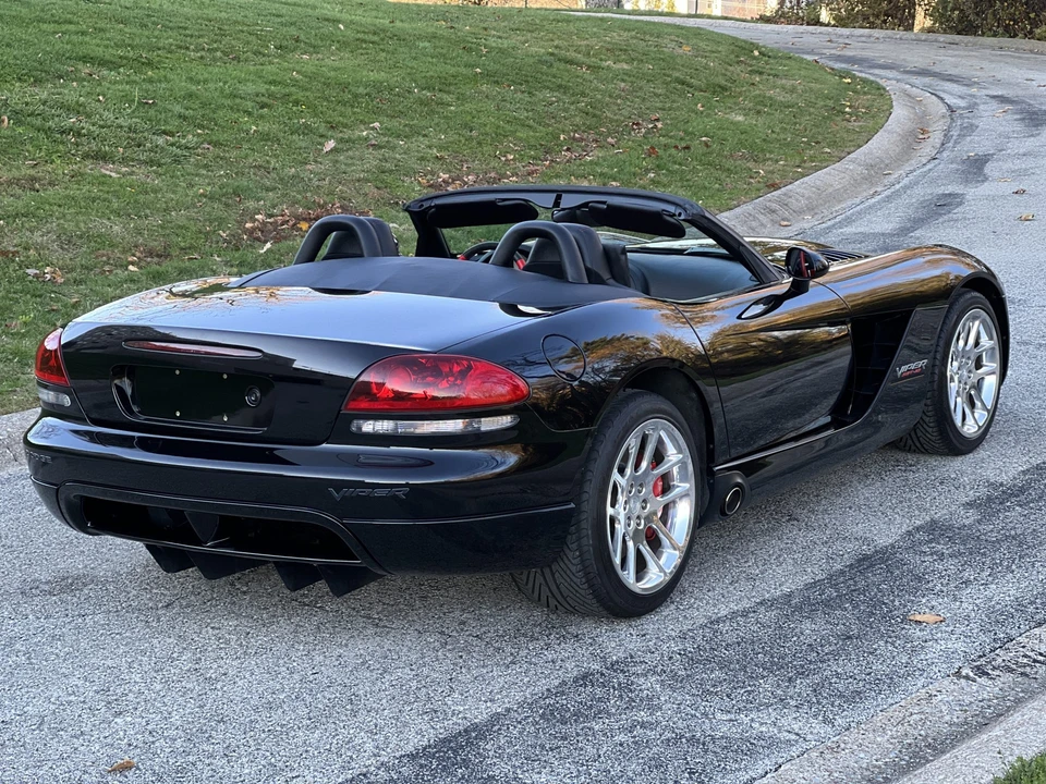 2004 Dodge Viper 3rd Gen - Image 10 of 31