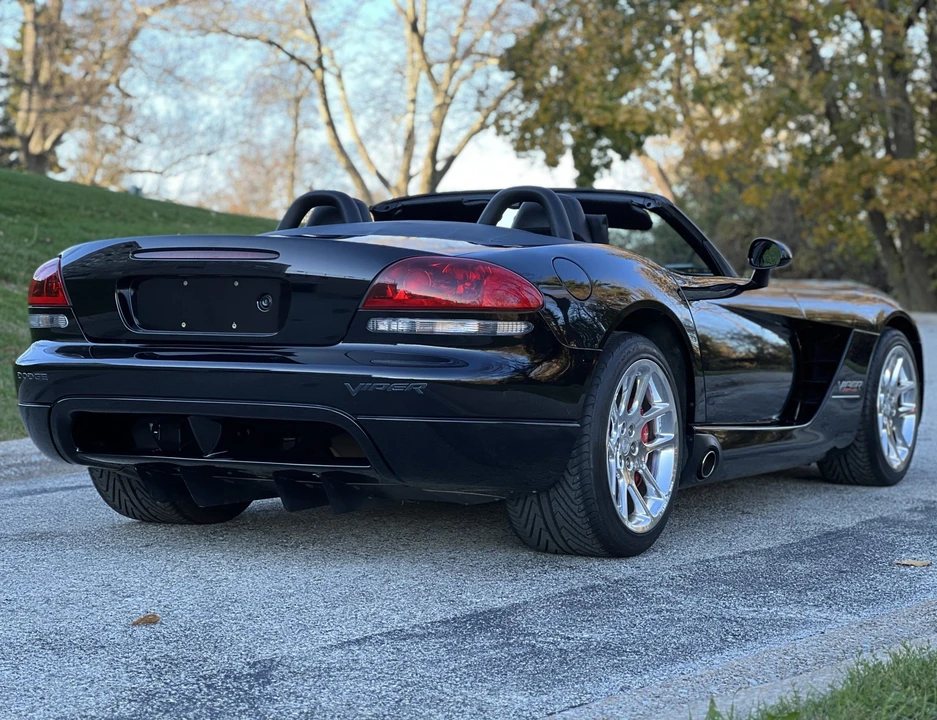 2004 Dodge Viper 3rd Gen - Image 12 of 31