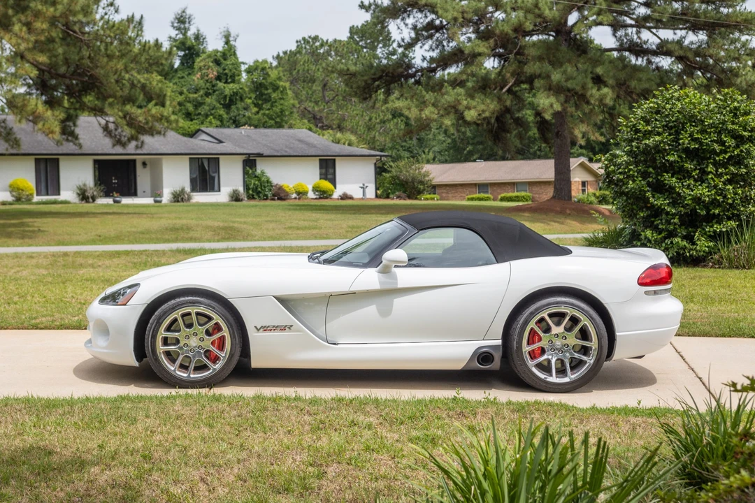 2004 Dodge Viper 3rd Gen - Image 4 of 31