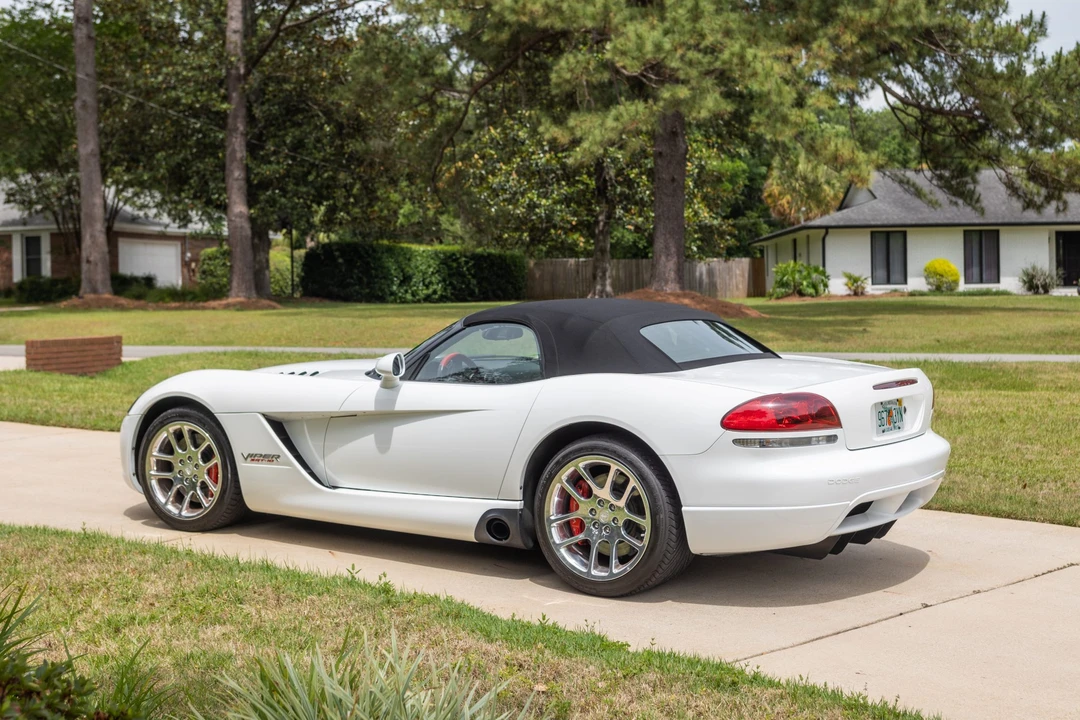 2004 Dodge Viper 3rd Gen - Image 5 of 31