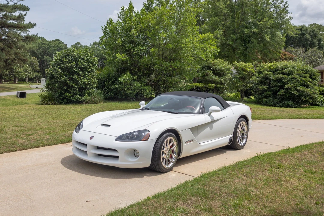 2004 Dodge Viper 3rd Gen - Image 3 of 31
