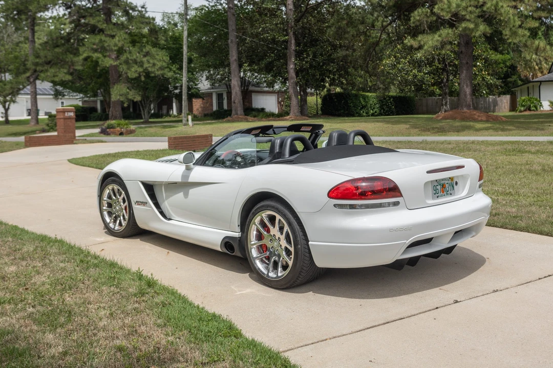 2004 Dodge Viper 3rd Gen - Image 14 of 31