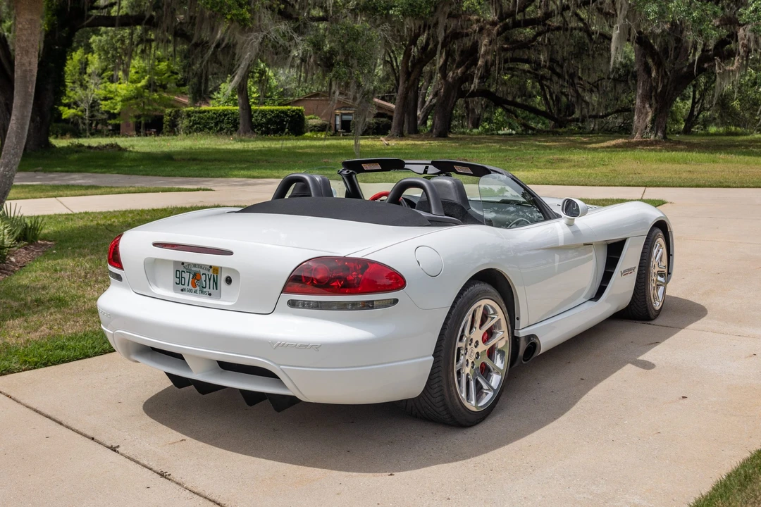 2004 Dodge Viper 3rd Gen - Image 16 of 31