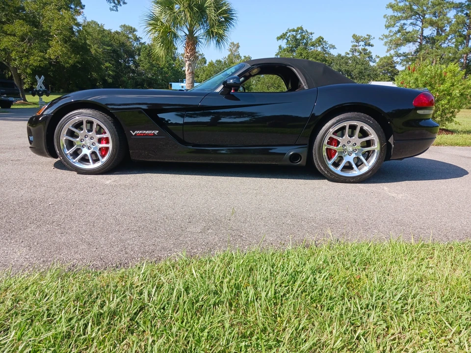 2004 Dodge Viper 3rd Gen - Image 22 of 31