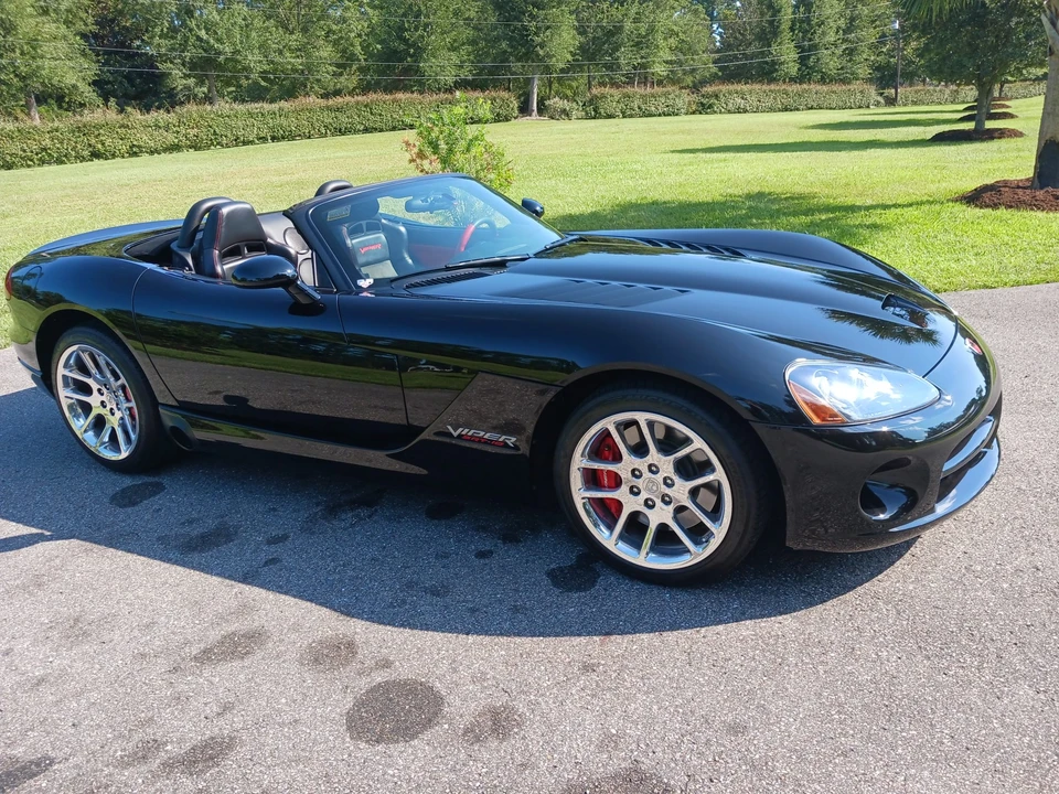 2004 Dodge Viper 3rd Gen - Image 2 of 31