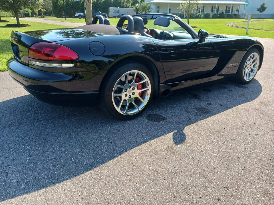 2004 Dodge Viper 3rd Gen - Image 10 of 31