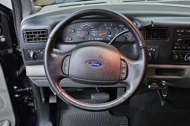 2004 Ford Super Duty 1st Gen - Image 5 of 8