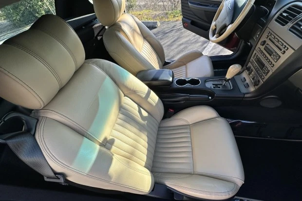 2004 Ford Thunderbird 11th Gen - Image 4 of 7