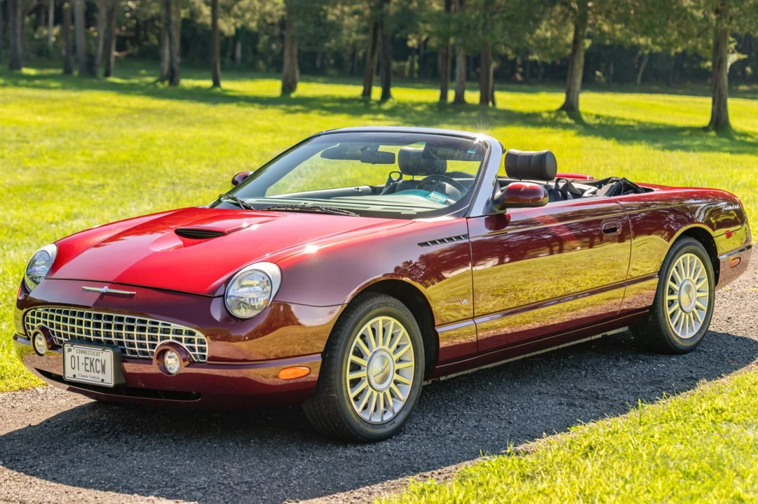 2004 Ford Thunderbird 11th Gen - Image 1 of 31