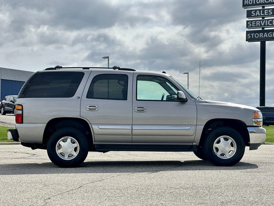 2004 GMC Yukon 2nd Gen - Image 19 of 31