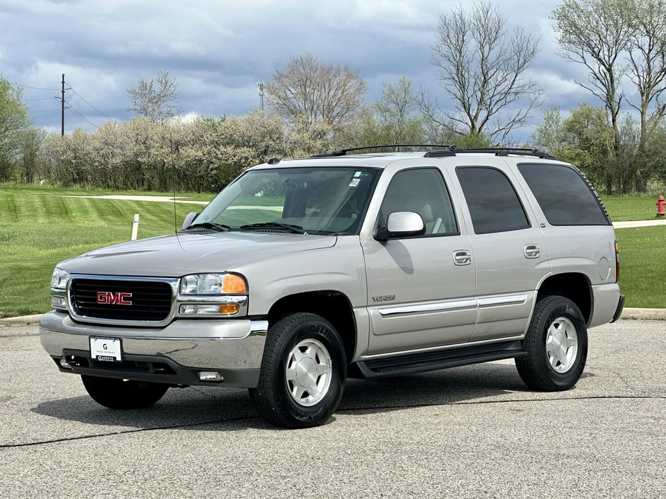 2004 GMC Yukon 2nd Gen - Image 10 of 31