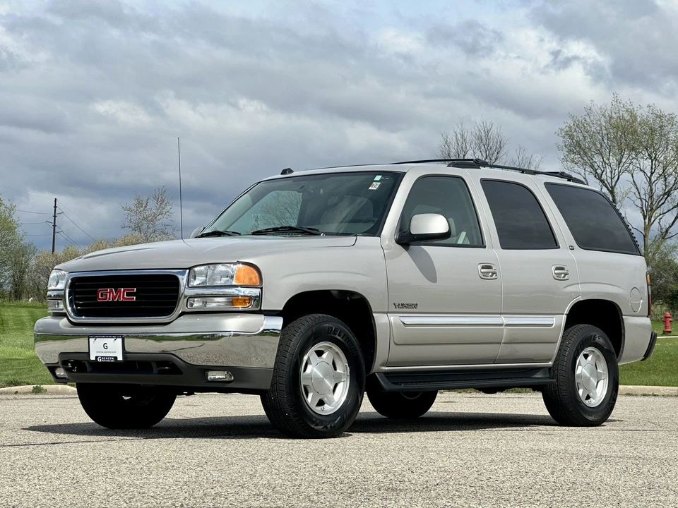2004 GMC Yukon 2nd Gen - Image 11 of 31