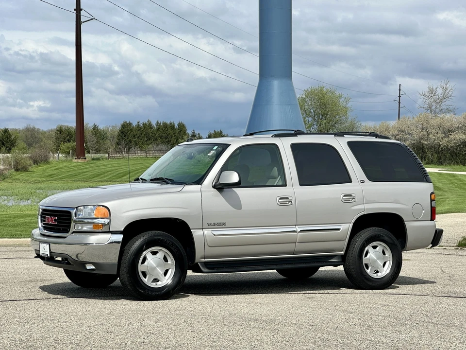 2004 GMC Yukon 2nd Gen - Image 12 of 31