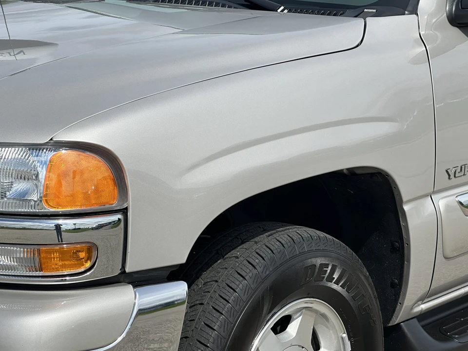 2004 GMC Yukon 2nd Gen - Image 25 of 31