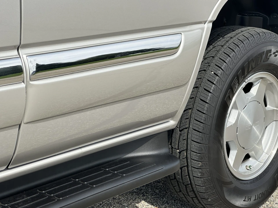 2004 GMC Yukon 2nd Gen - Image 31 of 31