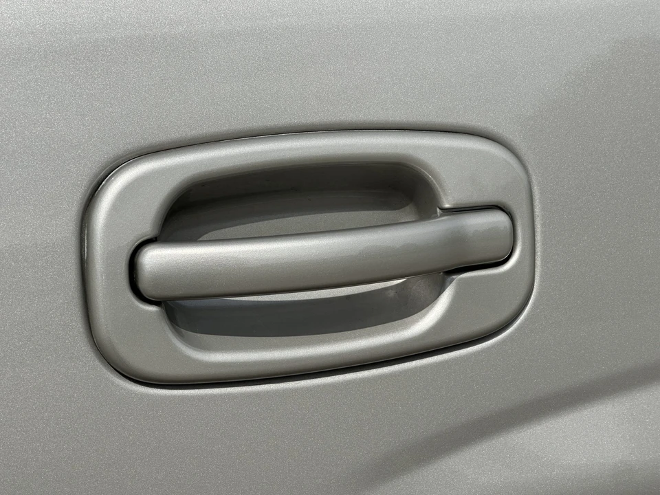 2004 GMC Yukon 2nd Gen - Image 30 of 31