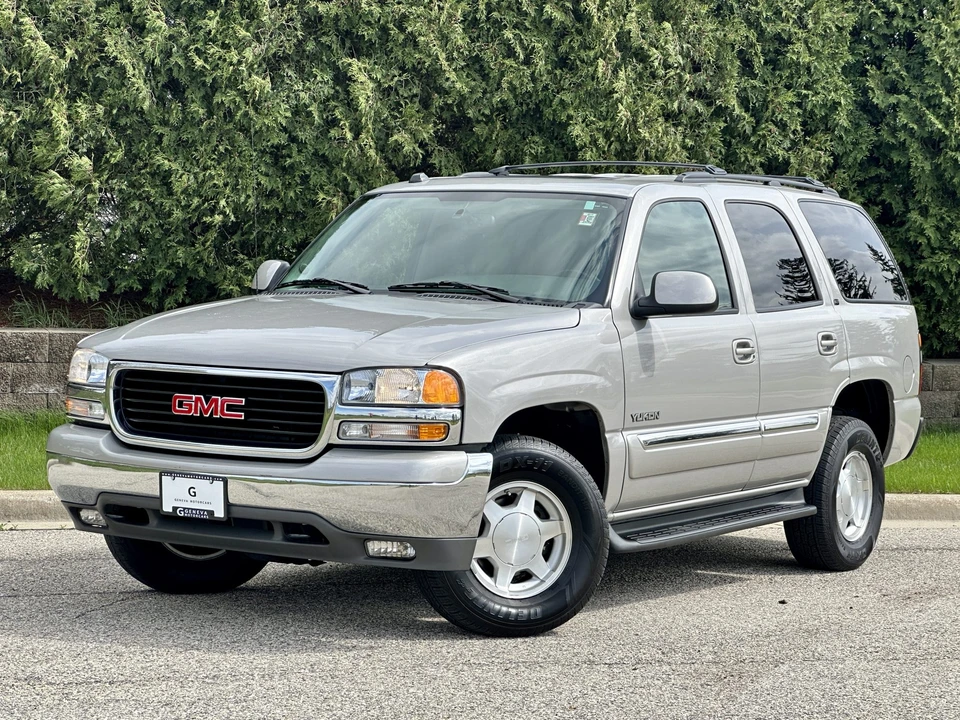 2004 GMC Yukon 2nd Gen - Image 2 of 31