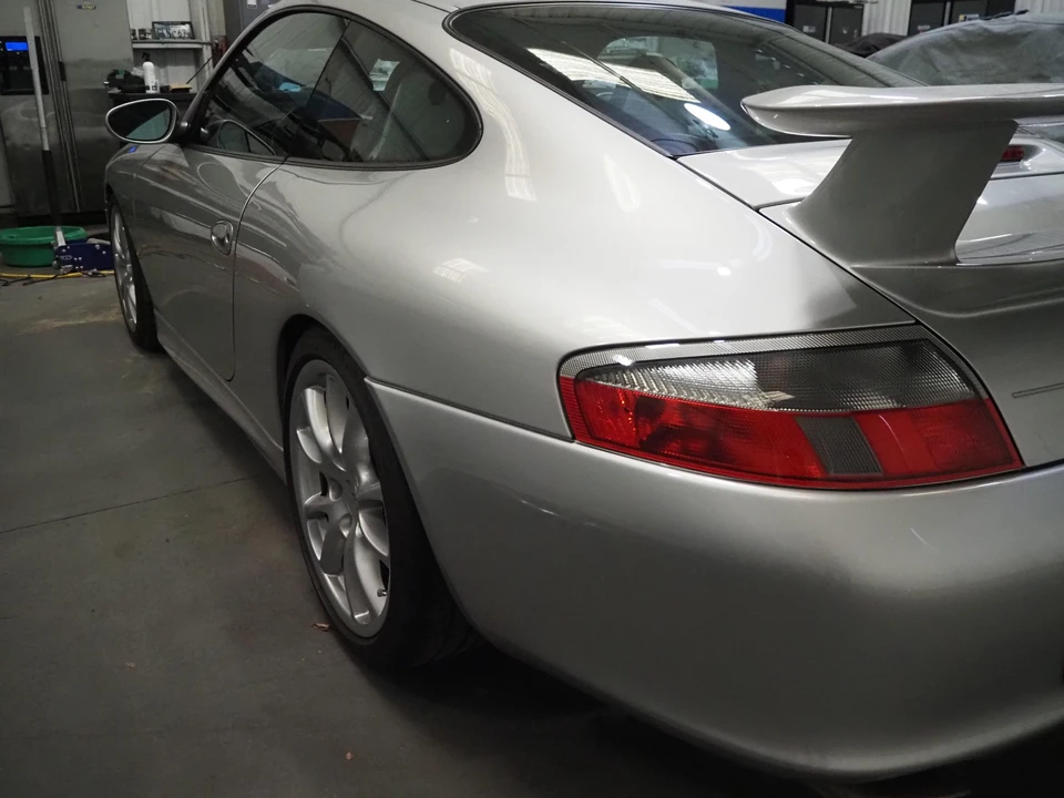 2004 Porsche 996 GT3 - Image 13 of 31