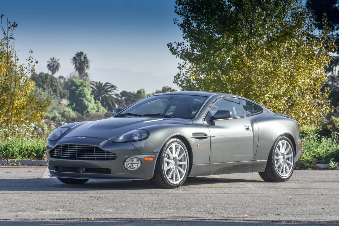 2005 Aston Martin Vanquish 1st Gen - Image 9 of 31