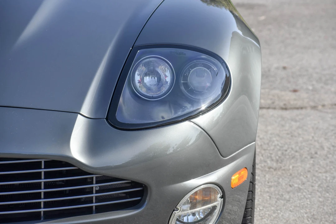 2005 Aston Martin Vanquish 1st Gen - Image 28 of 31