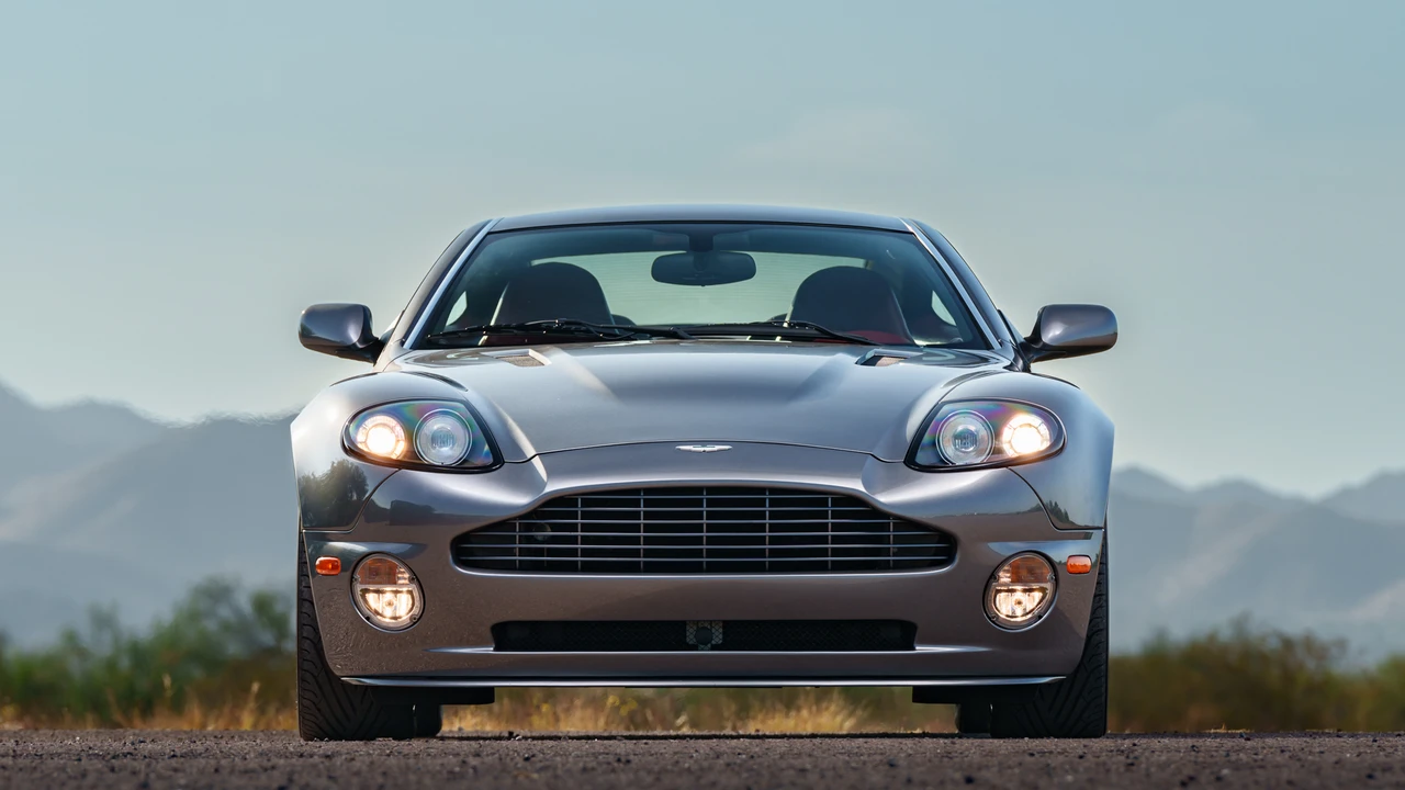 2005 Aston Martin Vanquish 1st Gen - Image 10 of 31
