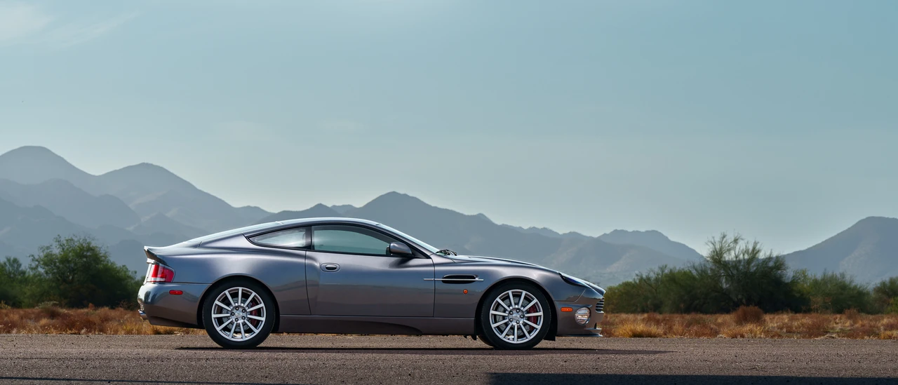 2005 Aston Martin Vanquish 1st Gen - Image 15 of 31