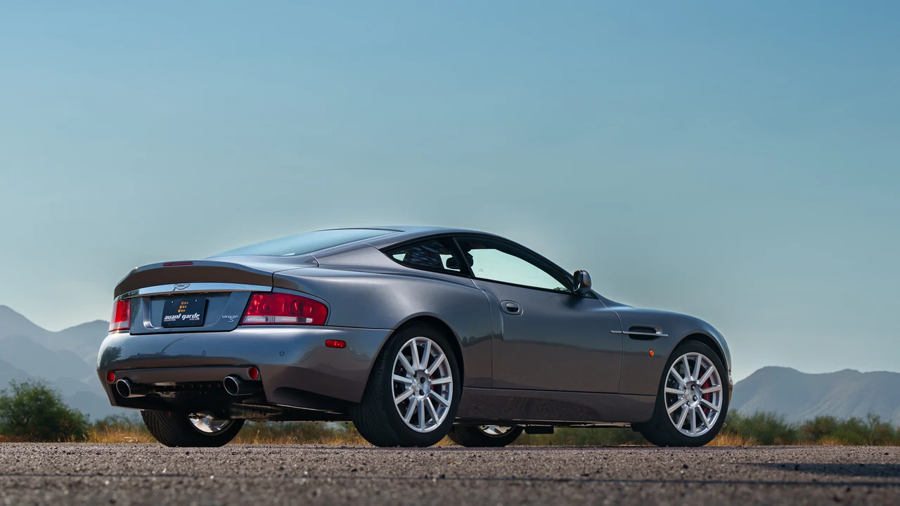 2005 Aston Martin Vanquish 1st Gen - Image 20 of 31