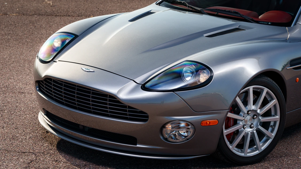 2005 Aston Martin Vanquish 1st Gen - Image 30 of 31