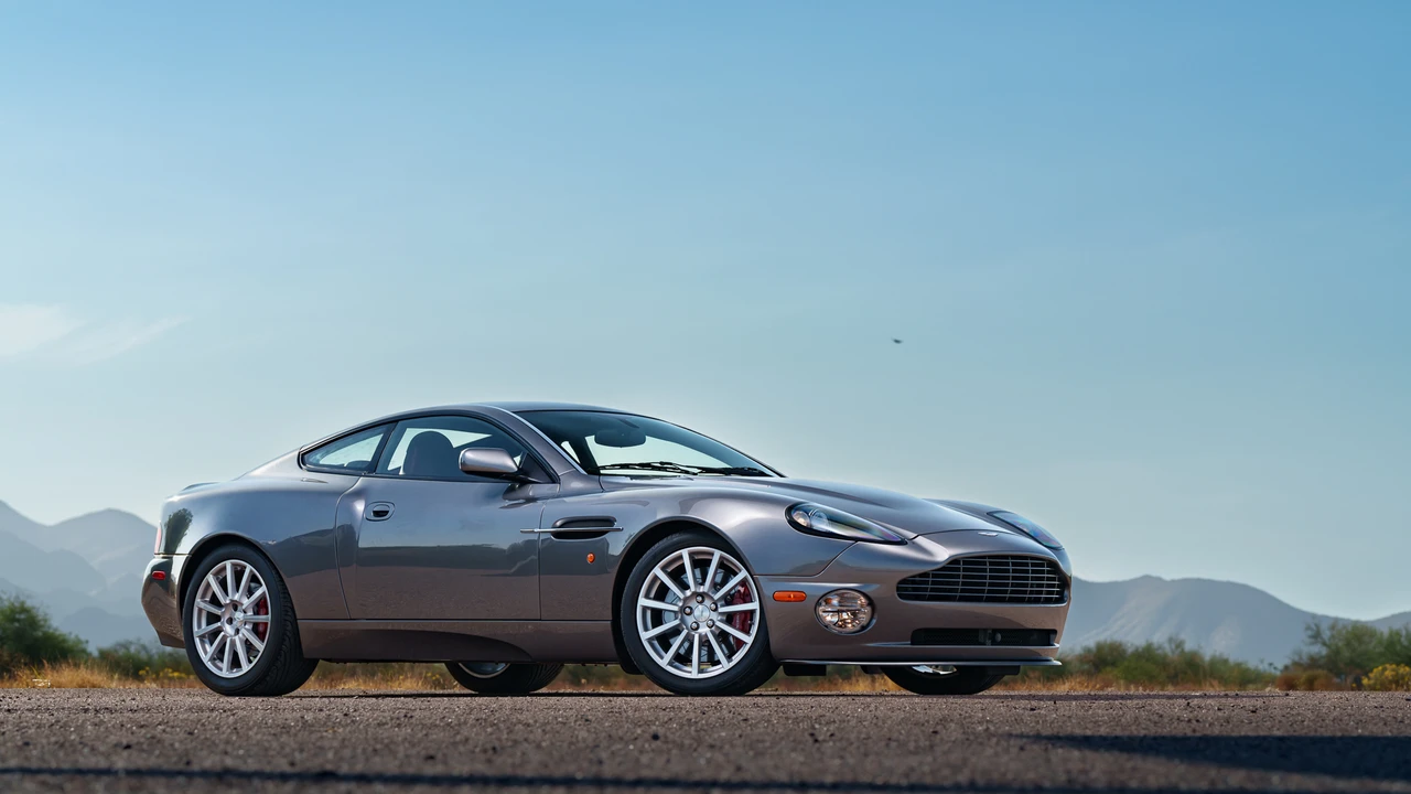 2005 Aston Martin Vanquish 1st Gen - Image 5 of 31