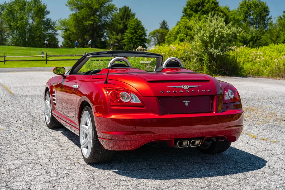 2005 Chrysler Crossfire - Image 26 of 31