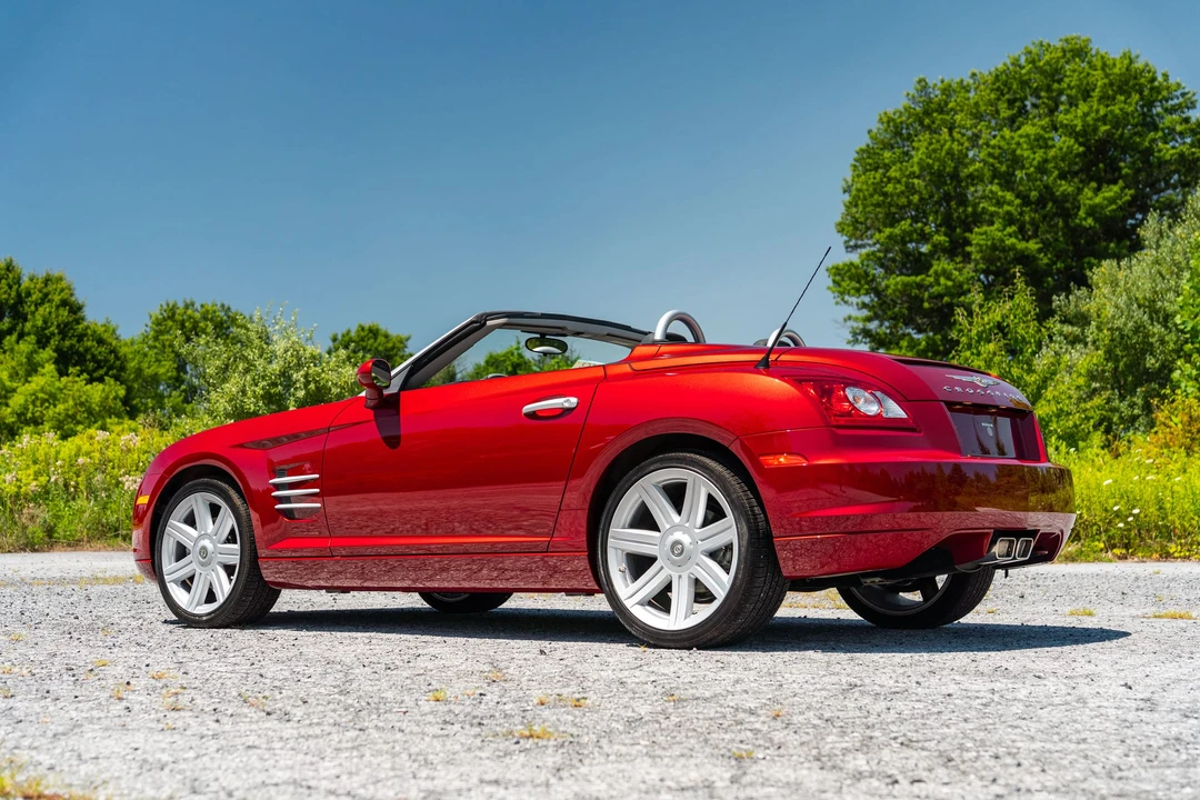 2005 Chrysler Crossfire - Image 23 of 31